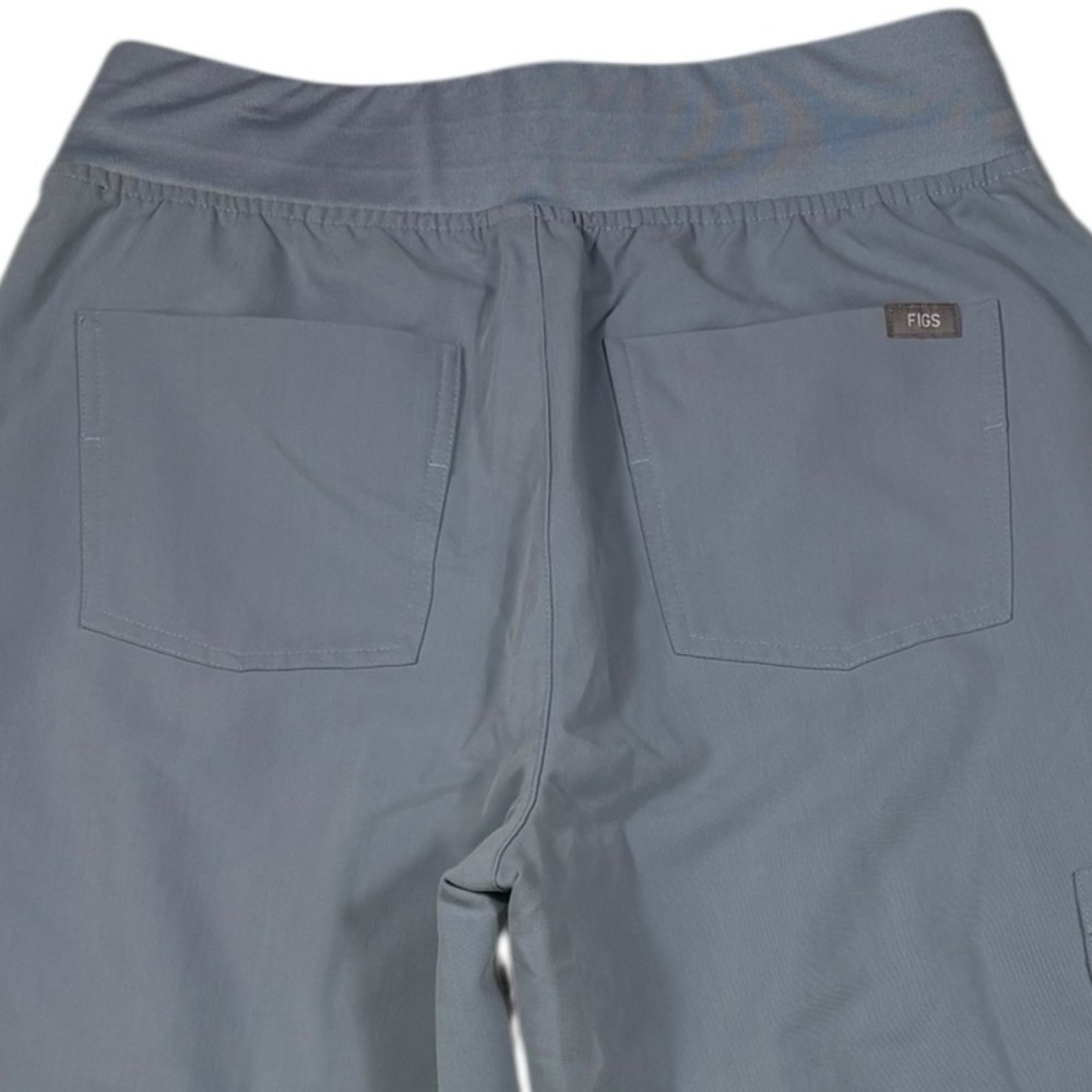 FIGS Women’s High Waist Zamora Jogger Scrub Pants in Light Gray | Size Medium - Picture 6 of 10